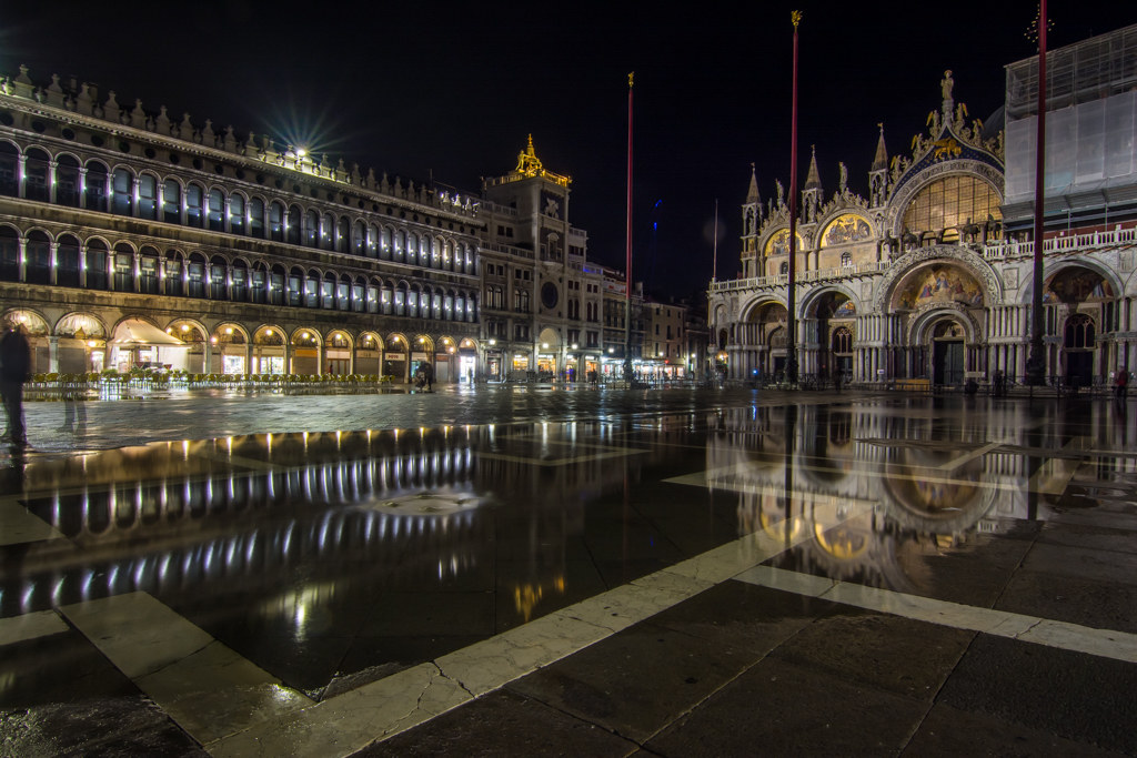Venezia by night