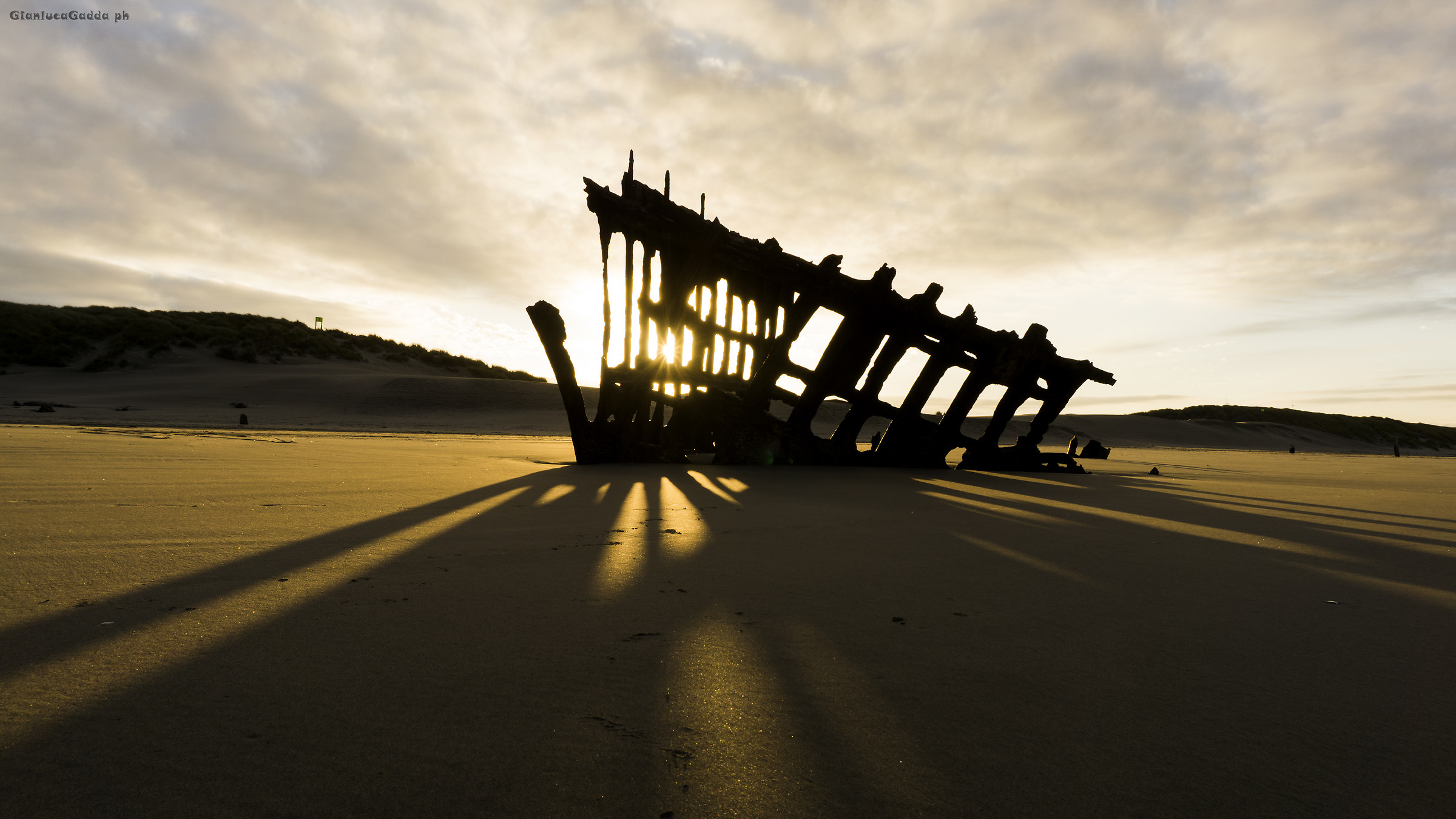 Peter Iredale's Wreck - Oregon Coast
