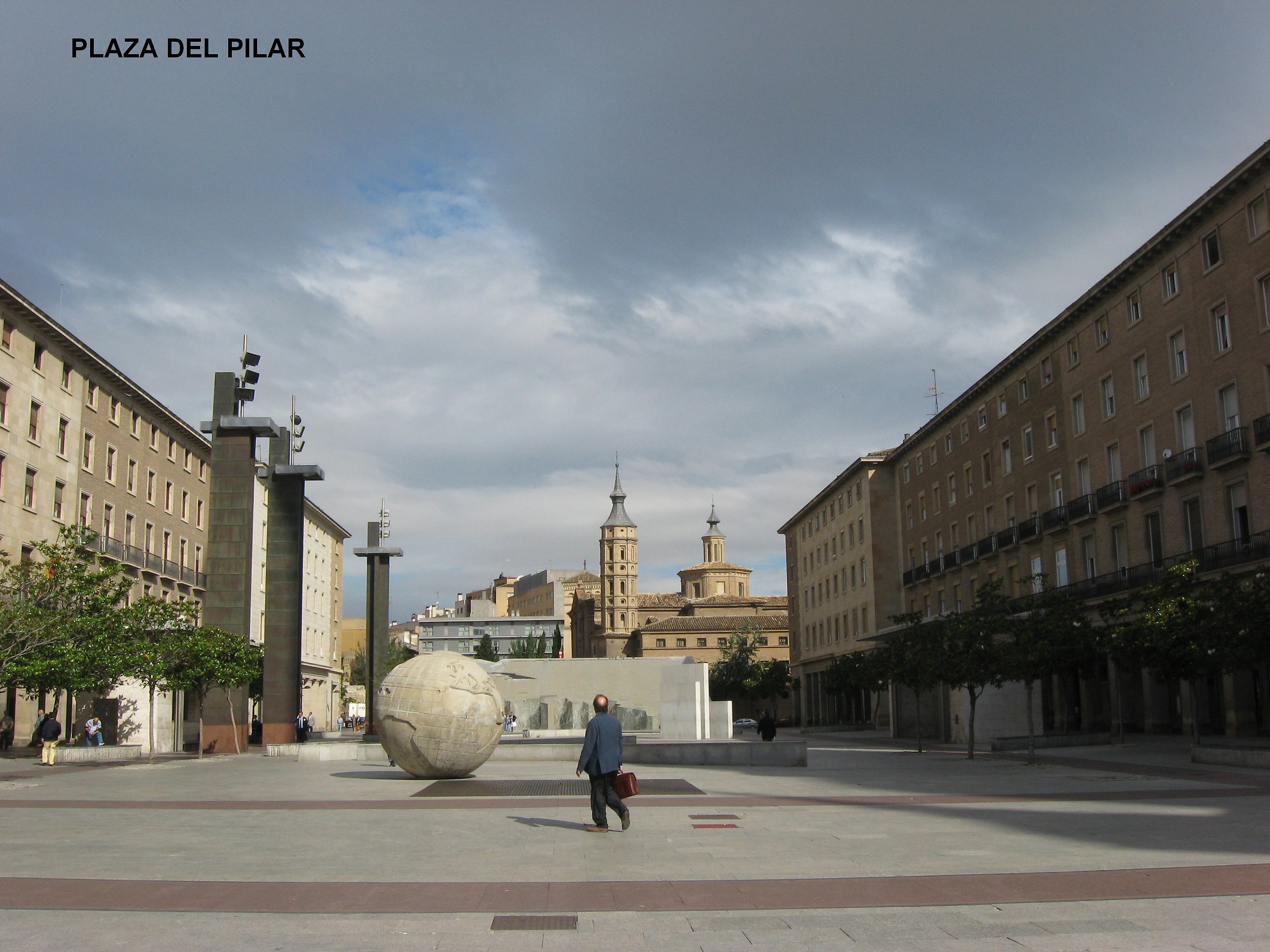Plaza del Pilar in Zaragoza