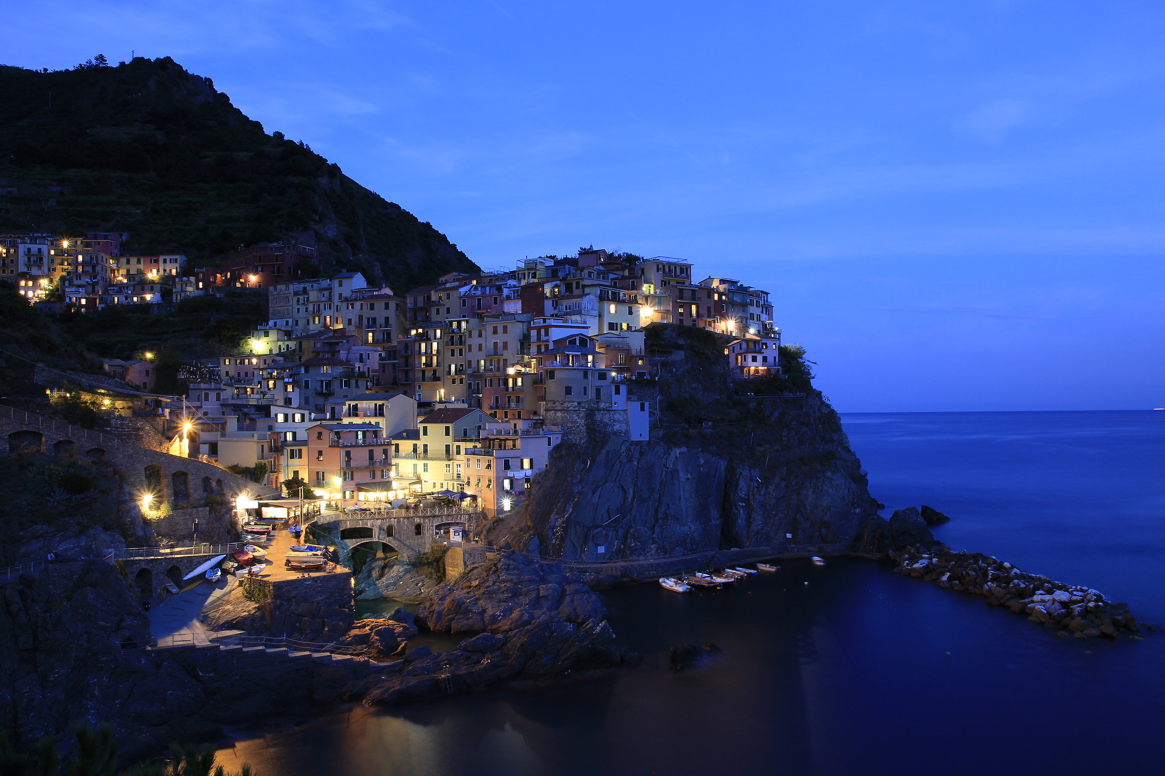 manarola by night