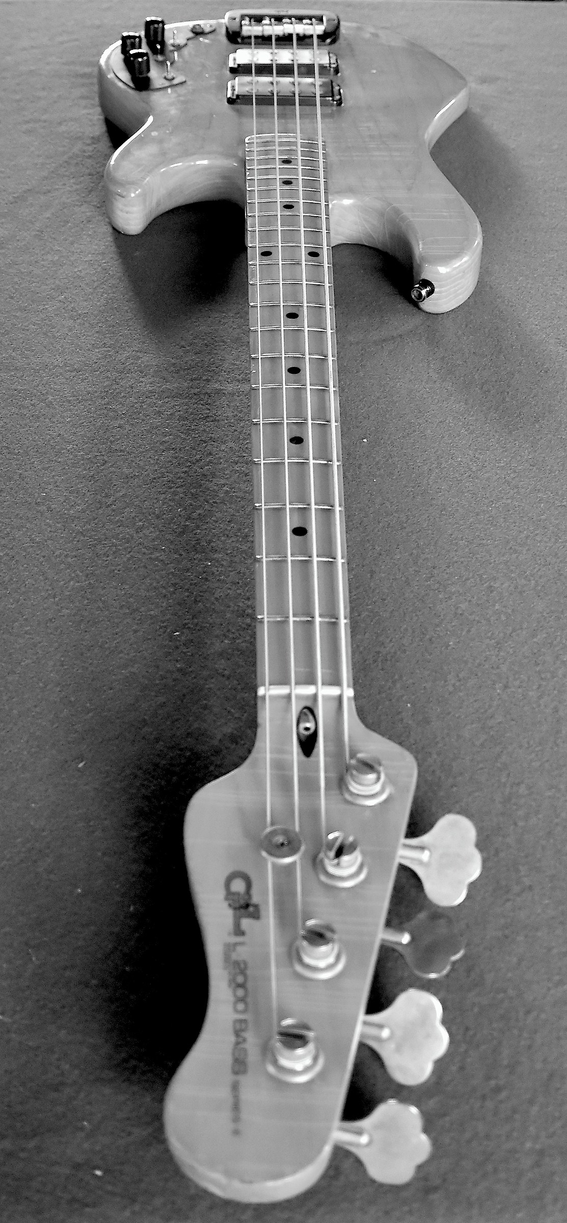 G & L l2000 the latest masterpiece of Leo Fender