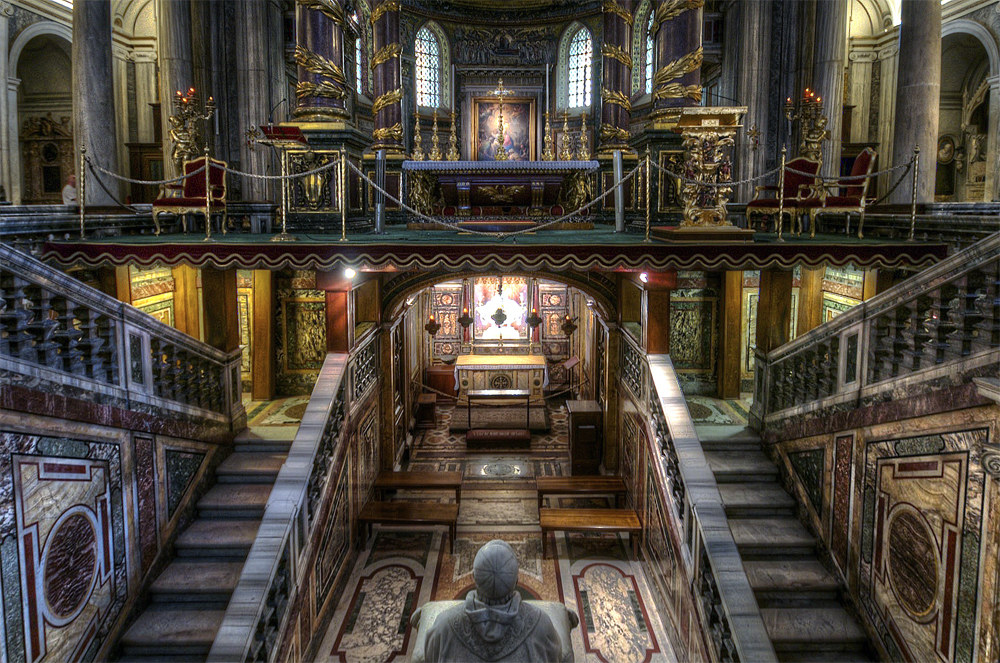 Inside Santa Maria Maggiore (Rome)