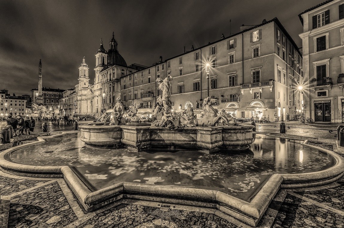 Fontana del Nettuno - Piazza Navona