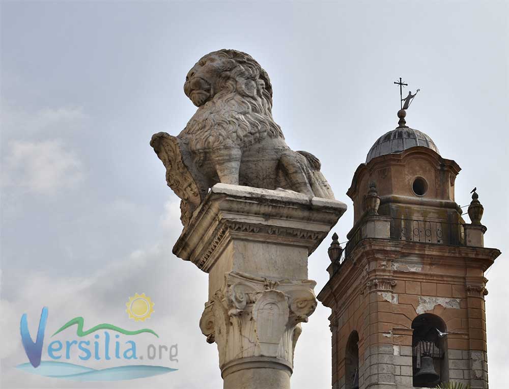 Il Marzocco in Piazza a Pietrasanta