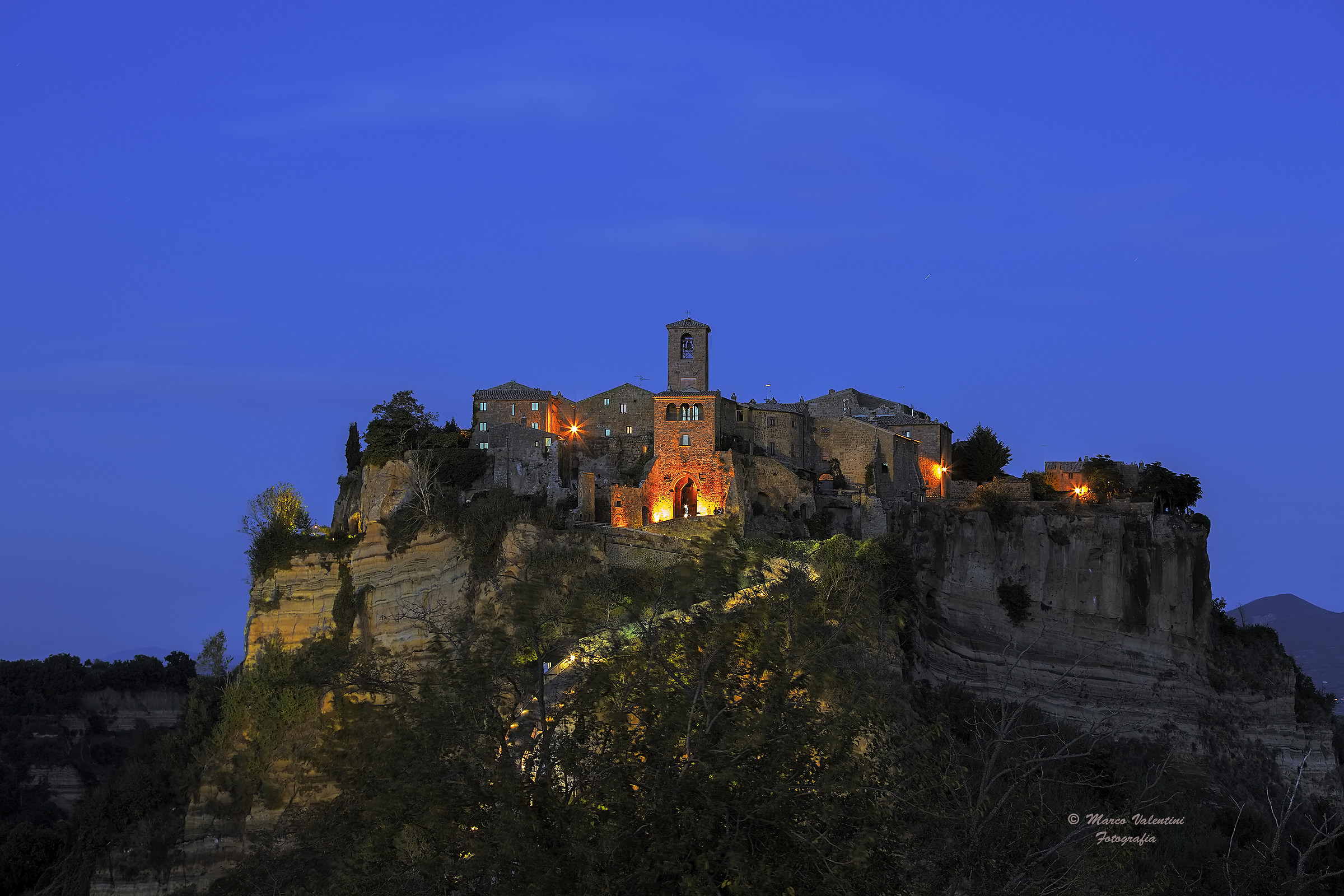 Civita di Bagnoregio - Blue hour