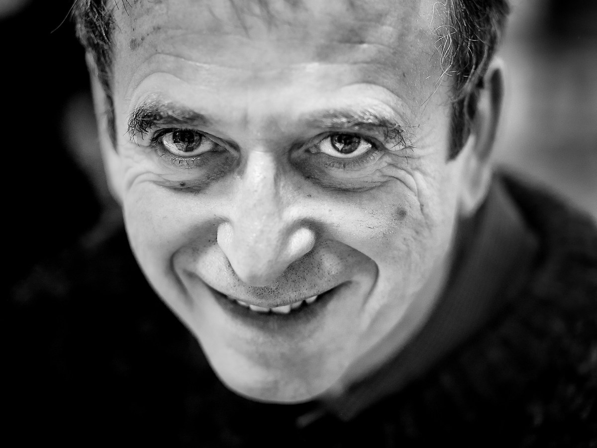 uno specchio può andare bene per liberarsi dalle cate...