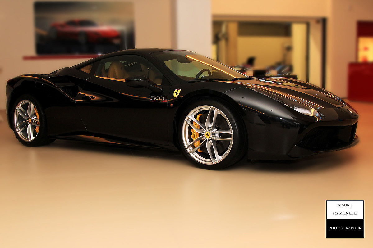 Presentazione Ferrari 488 Spider