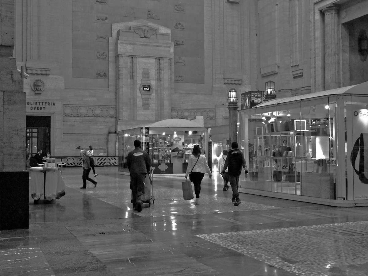 stazione centrale di Milano  (interno)