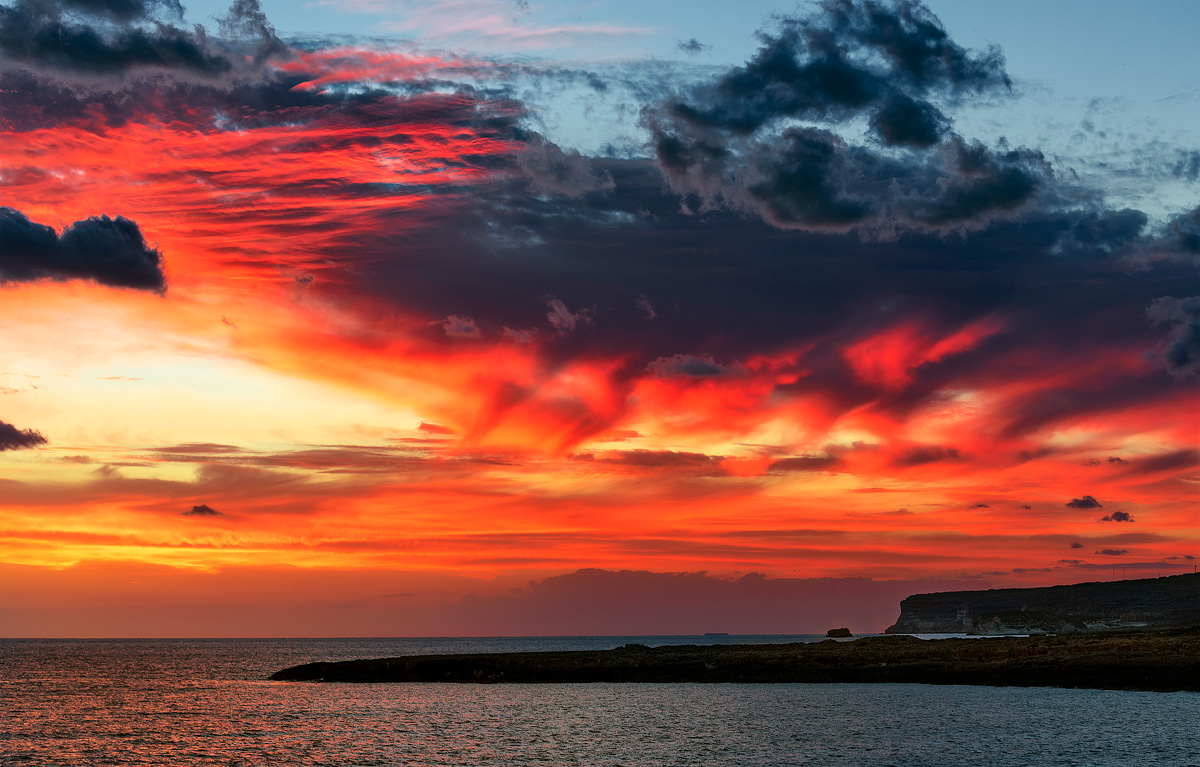 sunset in cala madonna