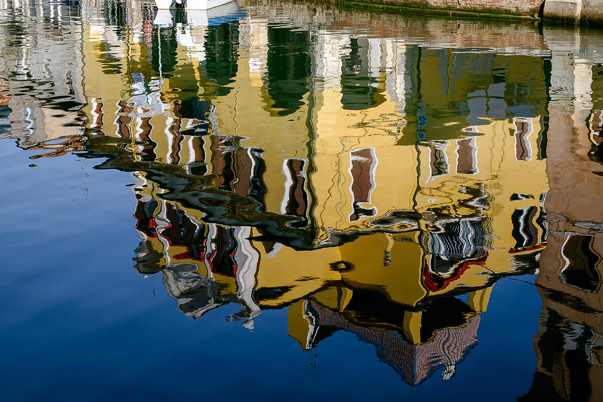 Dyed Riflessom of yellow