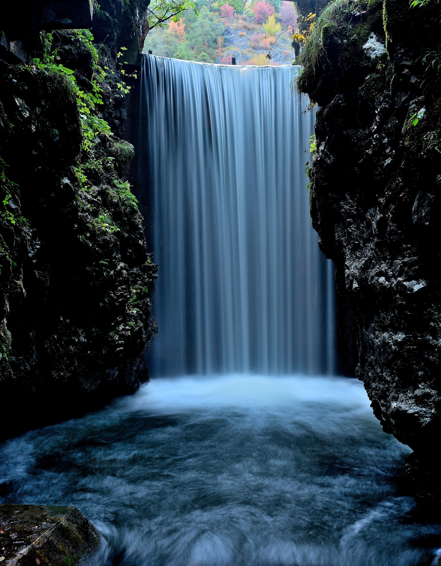 cascata lago smeraldo