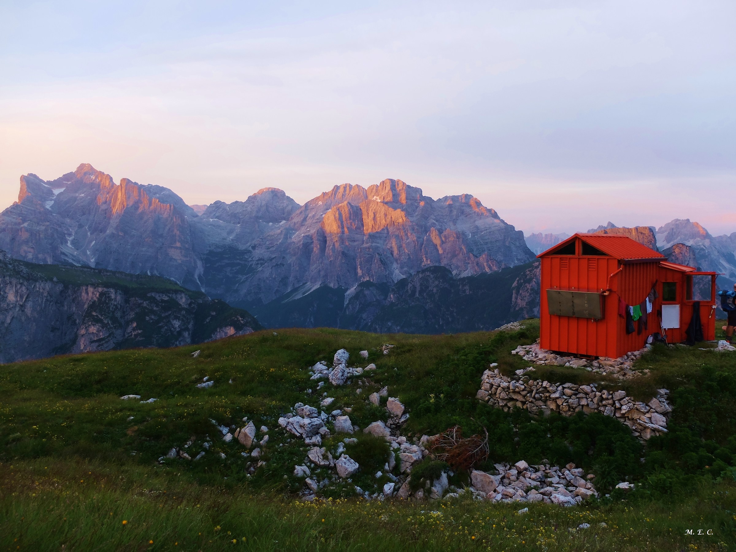 Dwelling among the peaks