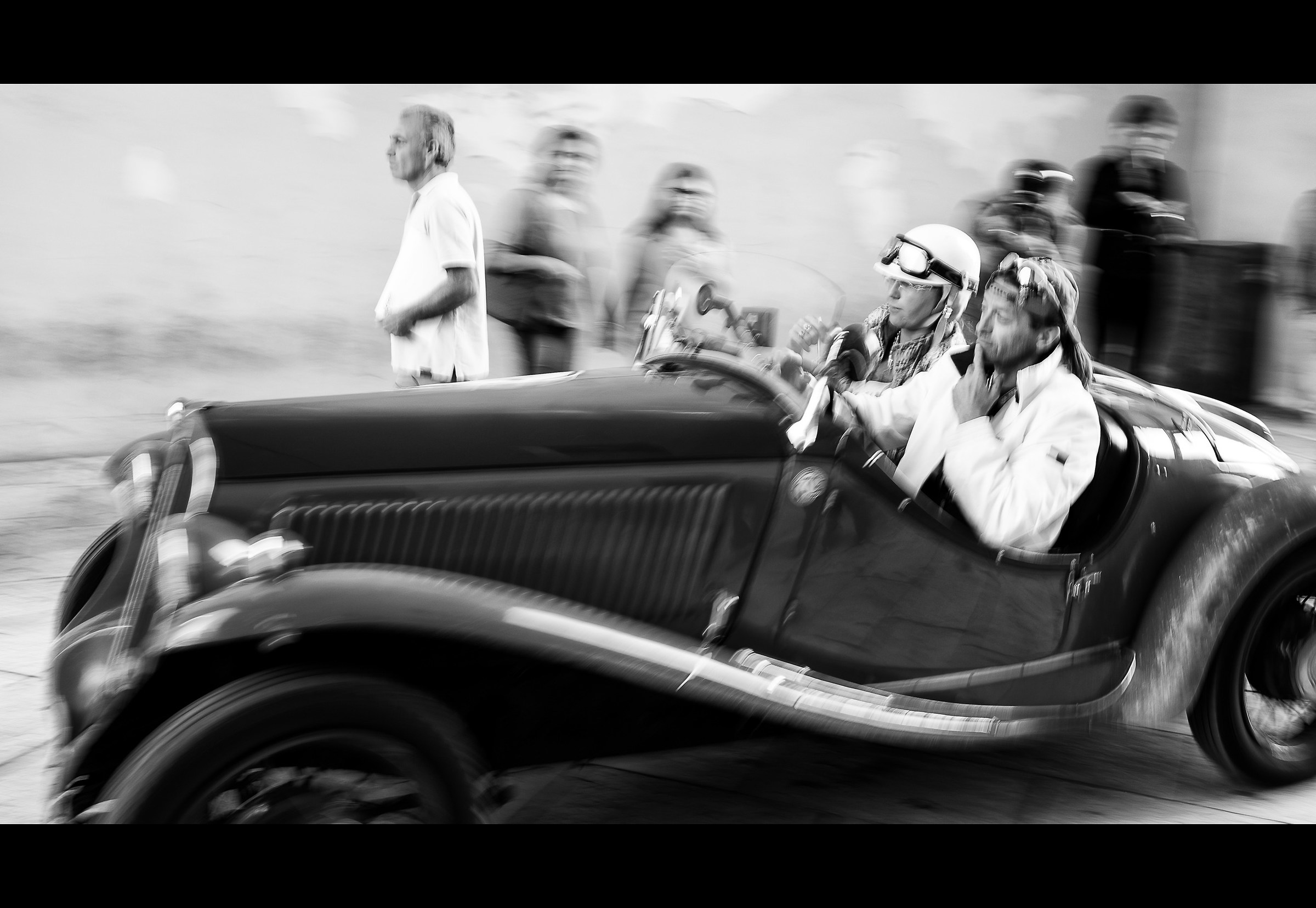 E intanto il tempo passa , e tu ... non passi mai