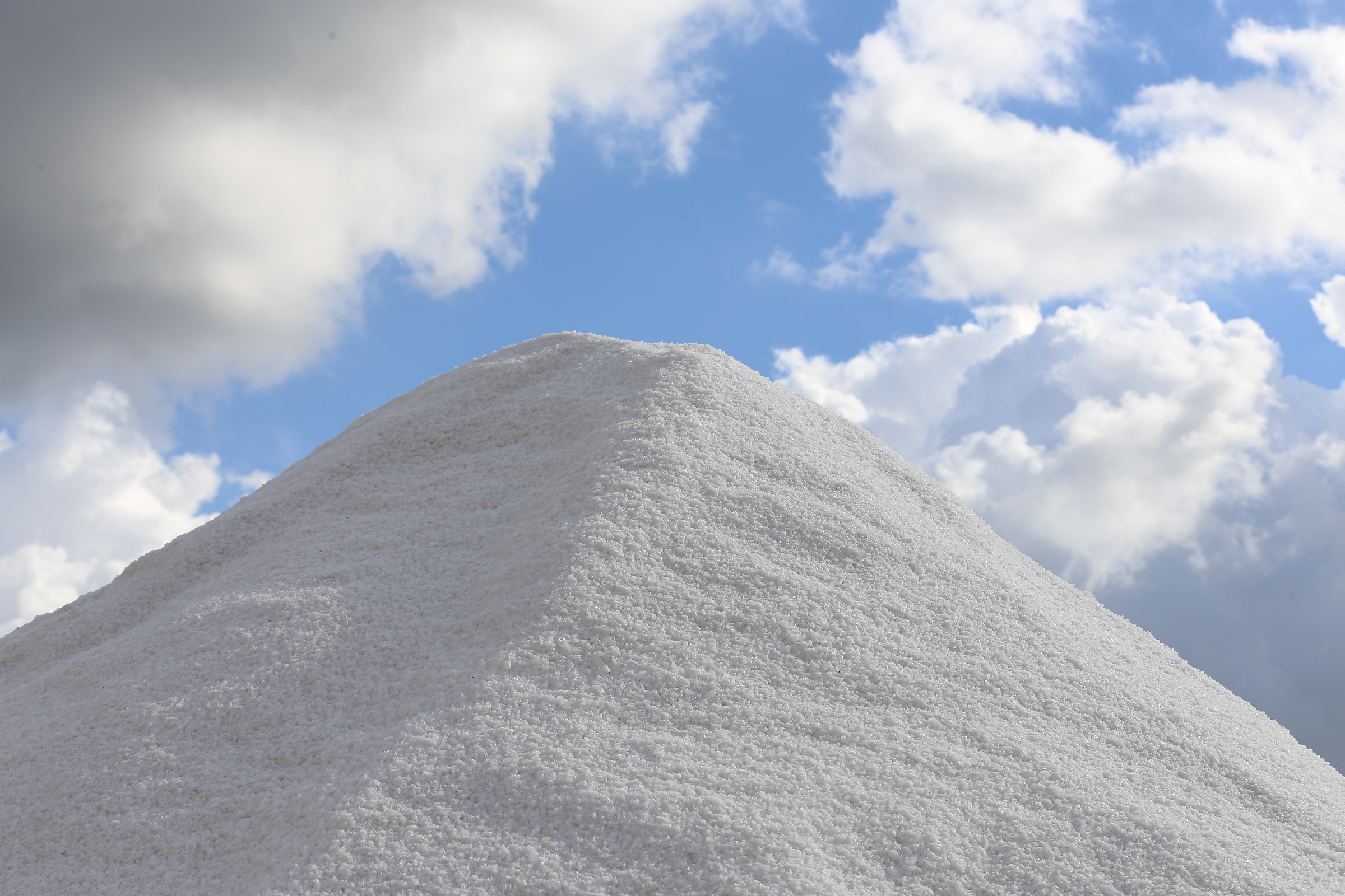 Pans of Trapani: salt and clouds
