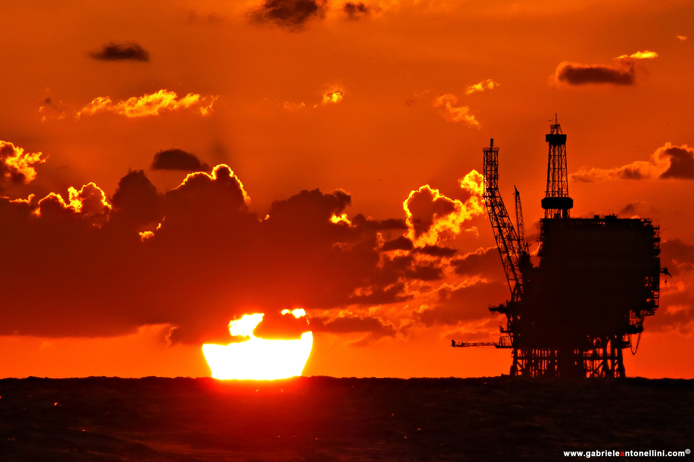 Sunset Bouri DP4 Platform (Libya)