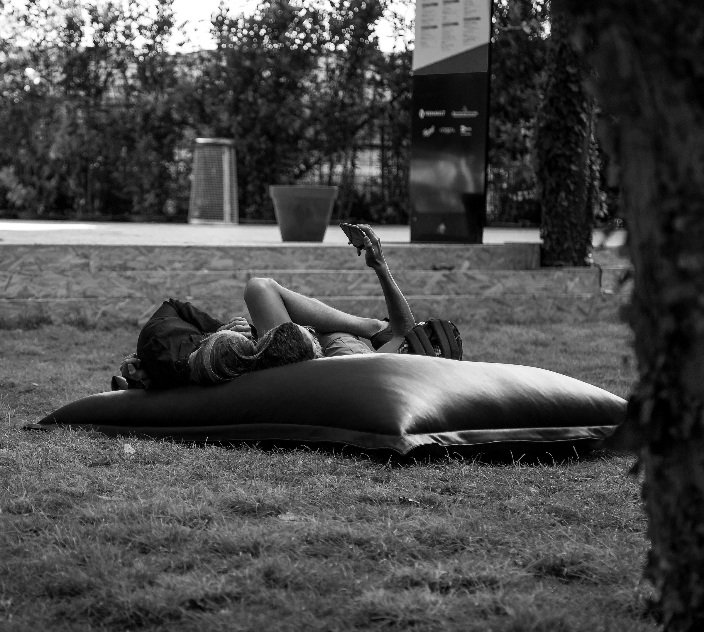 Love, forget the phone and hug!