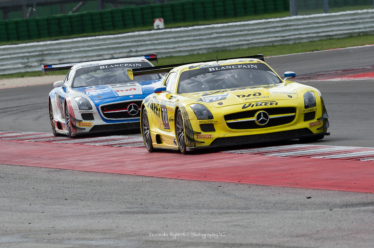 Blancpain GT Sprint Series: Fight in family