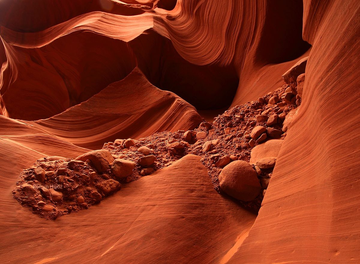 Red Symphony and boulders, Lower Antilope Canyon, AZ