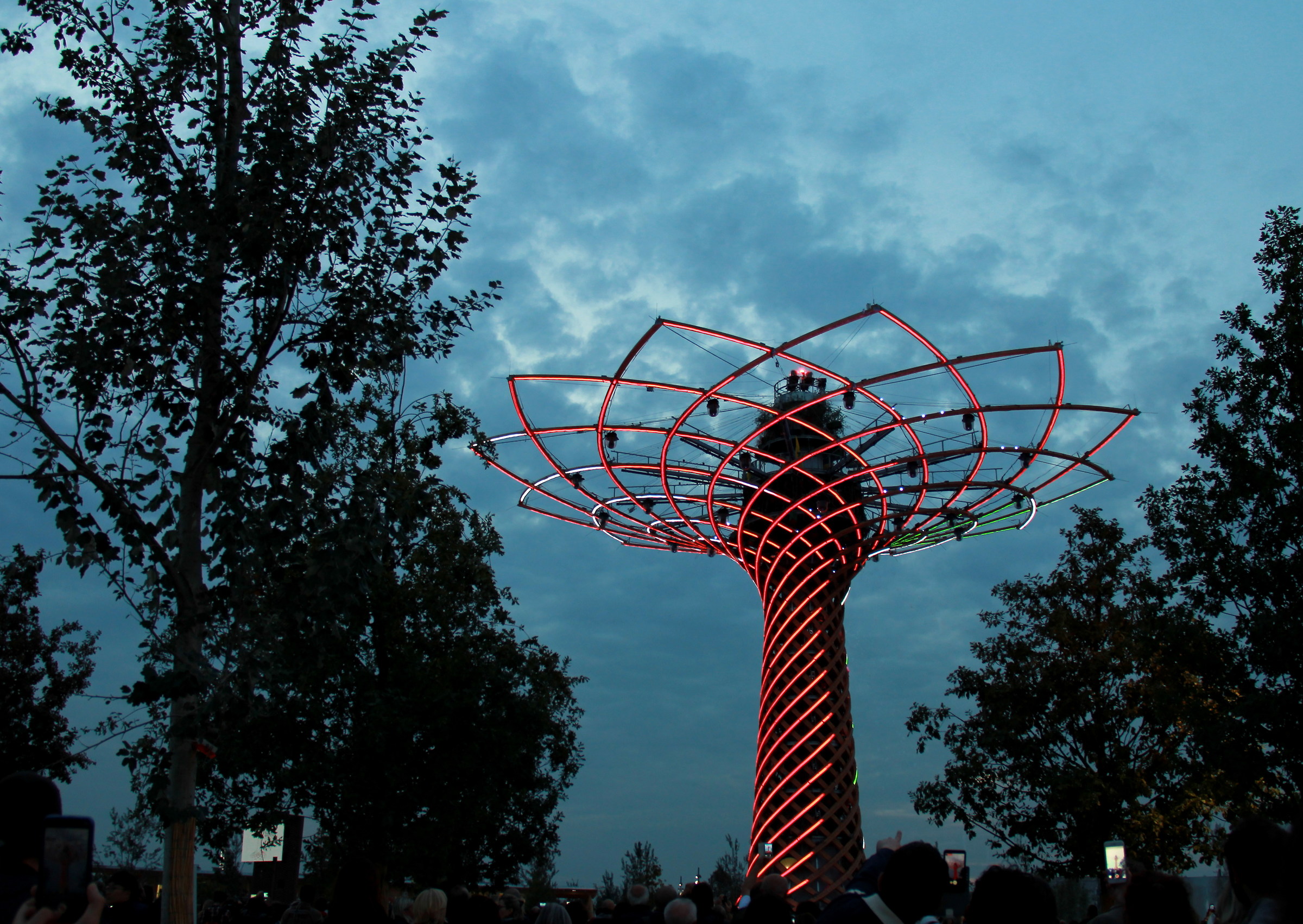 The Wonder Expo resumed at all hours