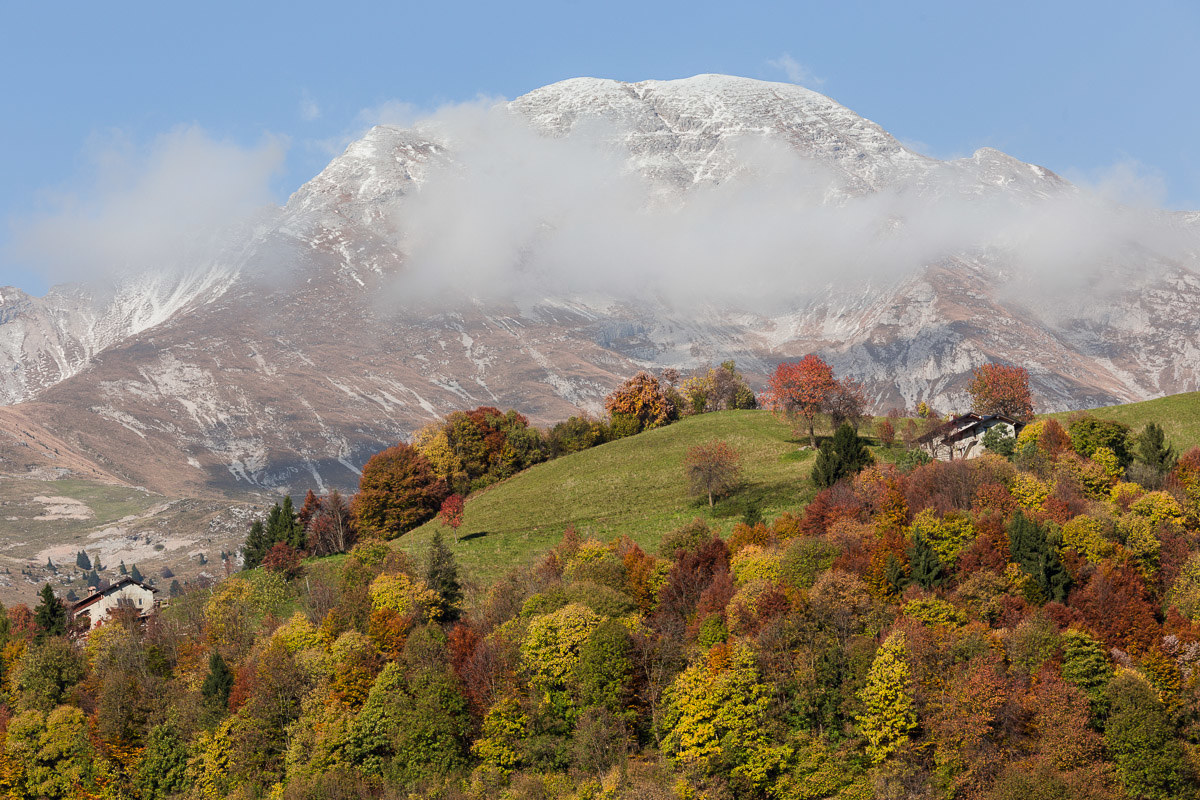 Glimpses autumn Colle Zambla with Pizzo Arera