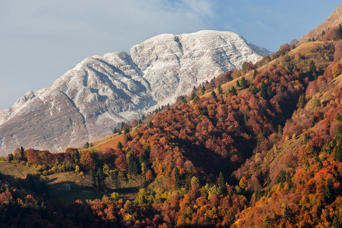 Pizzo Arera peeps from Val Rice ...
