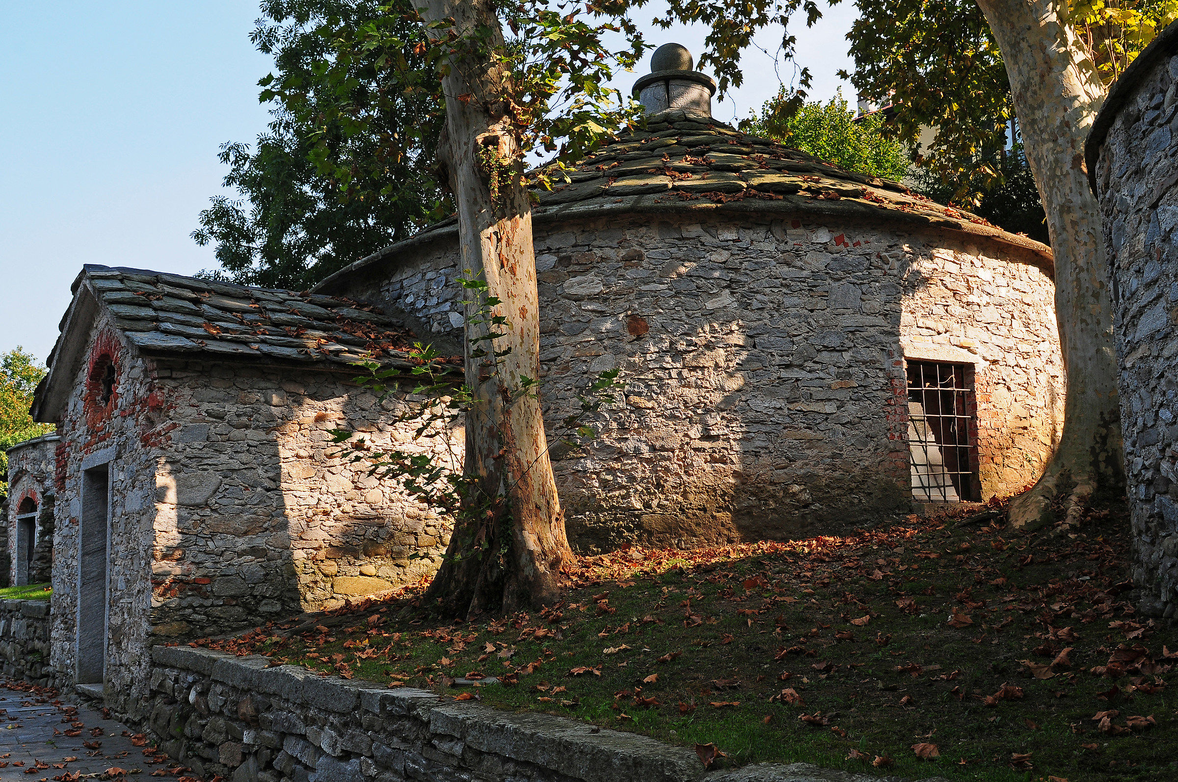 The glaciers of Lake Varese