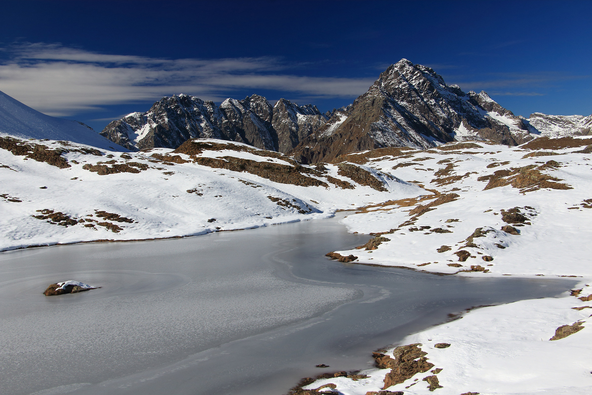 il pizzo Coca domina la val Cerviera