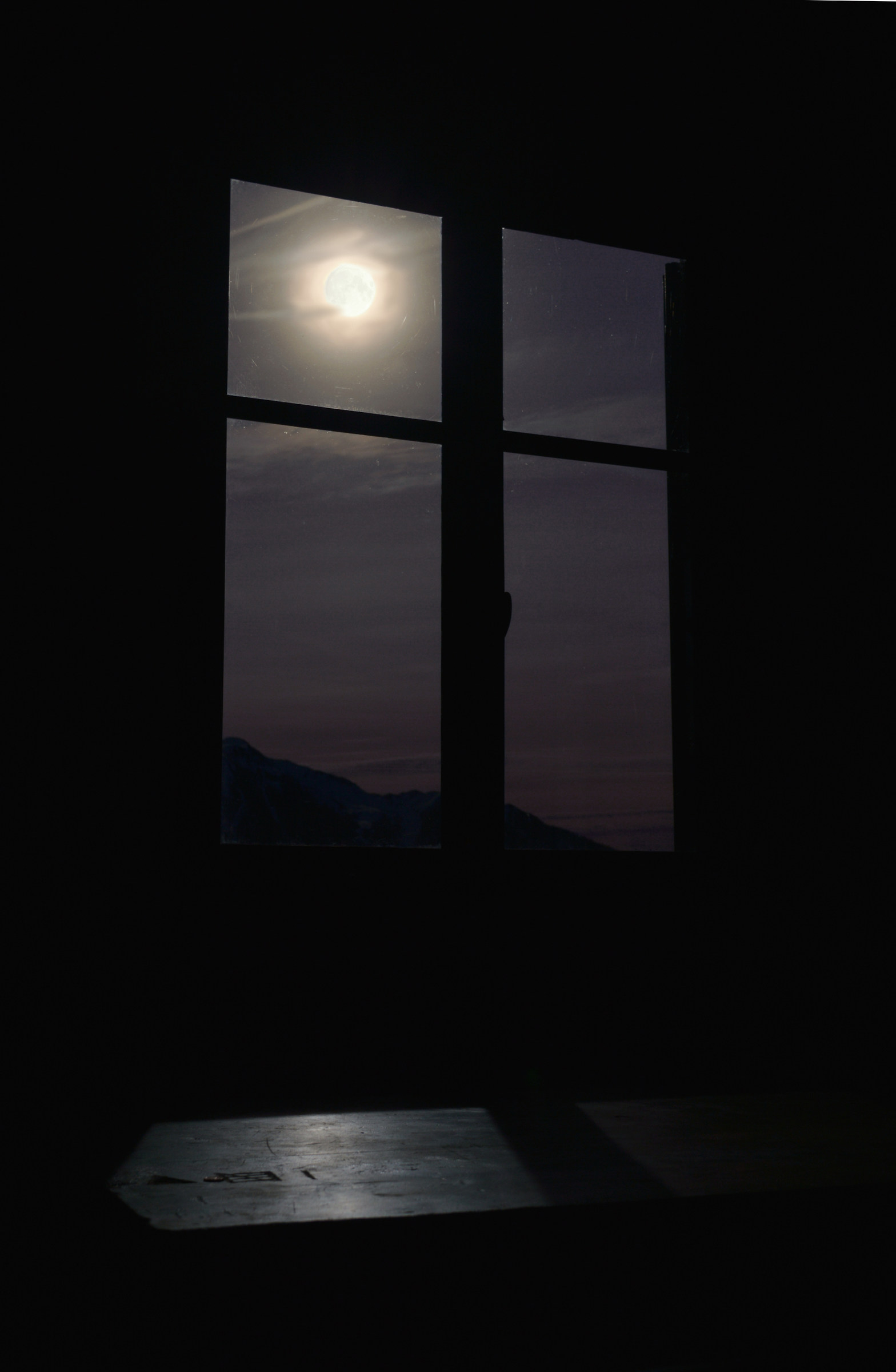 Monetina abbandonata nel silenzio.