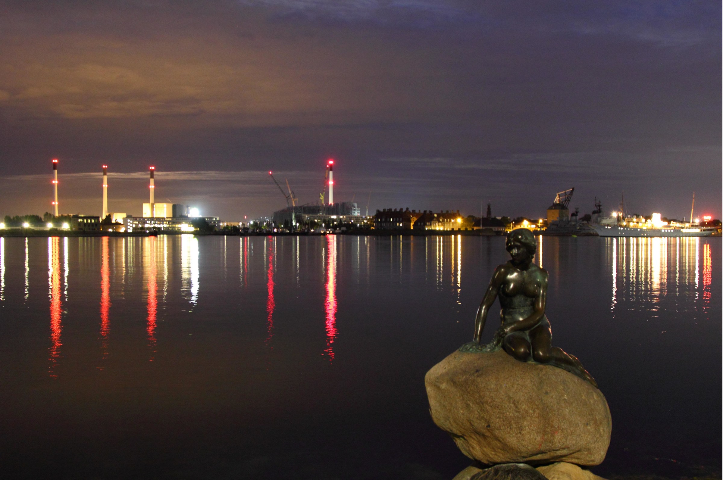 La sirenetta in notturna