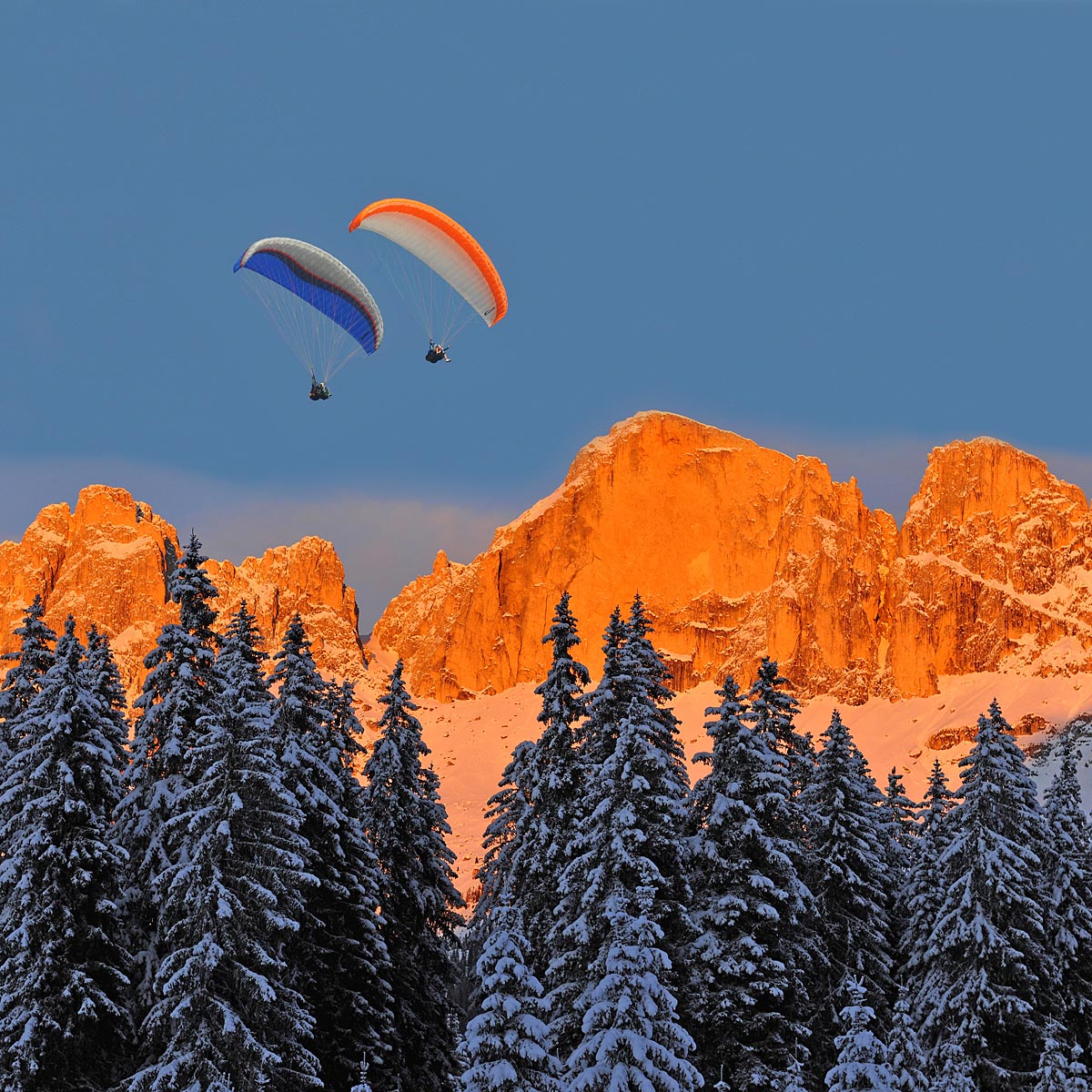 rosengarten dolomites parapendii sunset