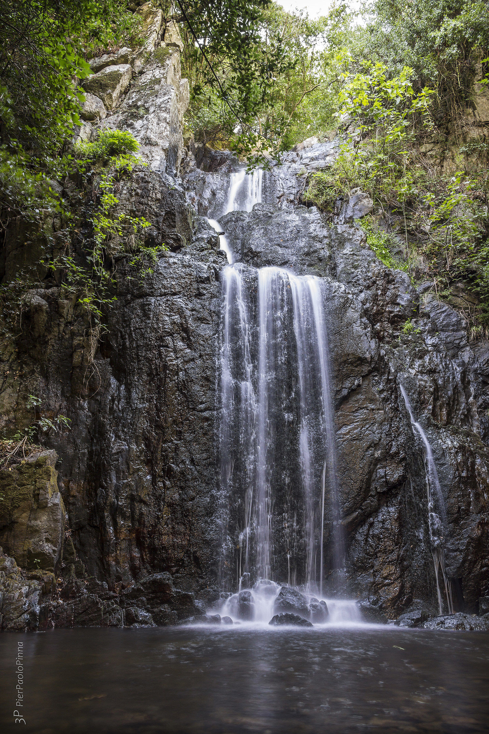 Sos Molinos waterfall