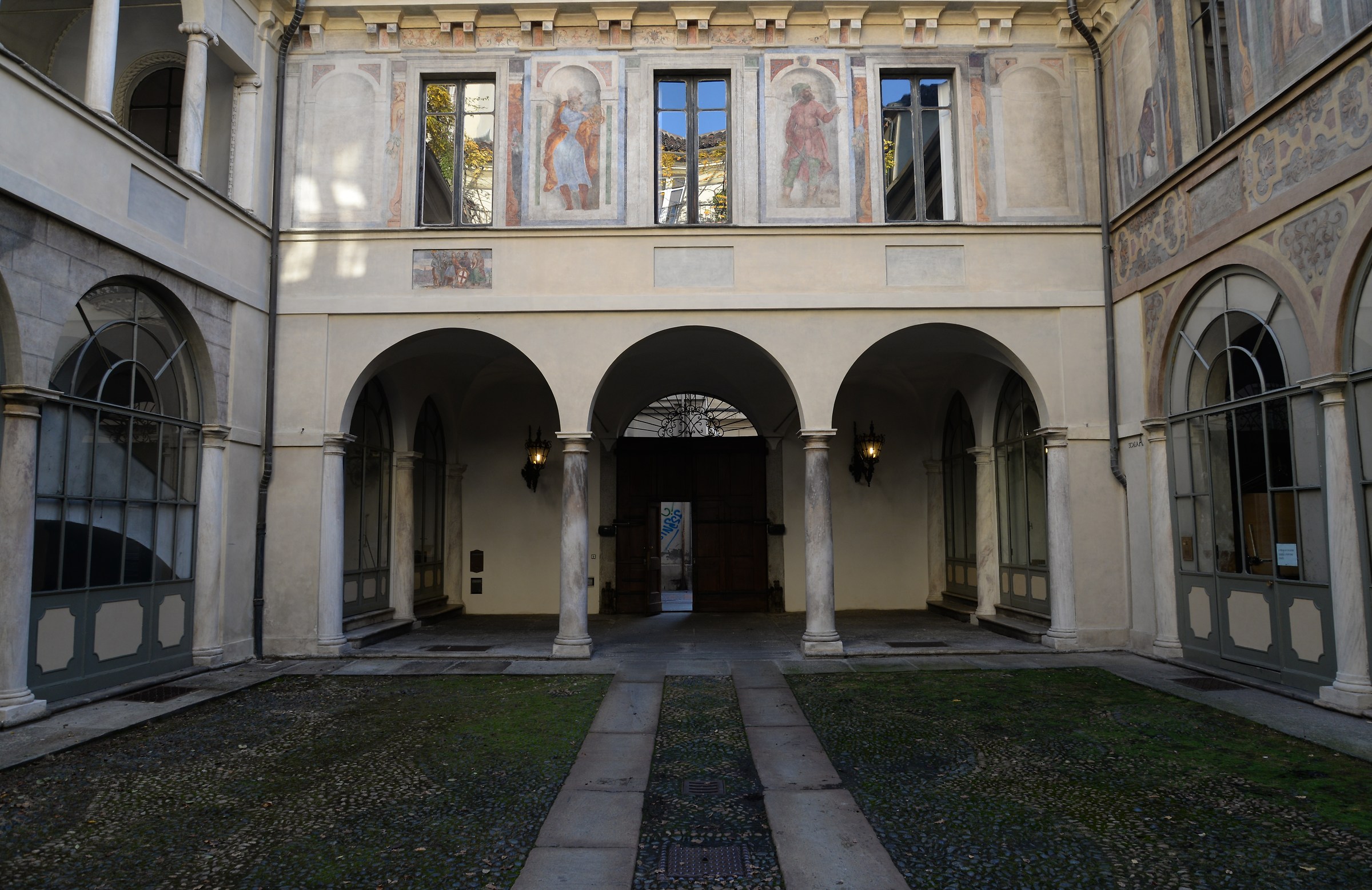 Palazzo Scaglia of Verrua Another view of the courtyard