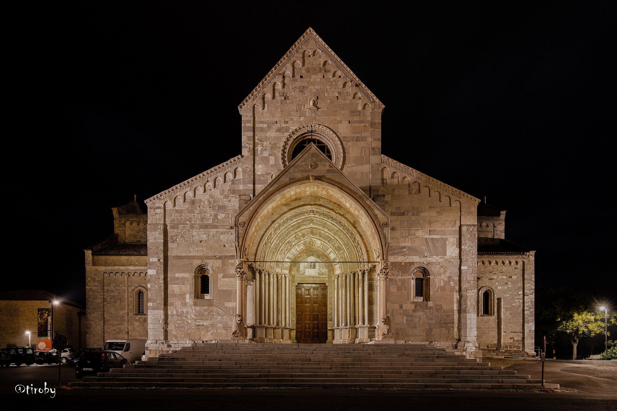 Church San Ciriaco - Ancona