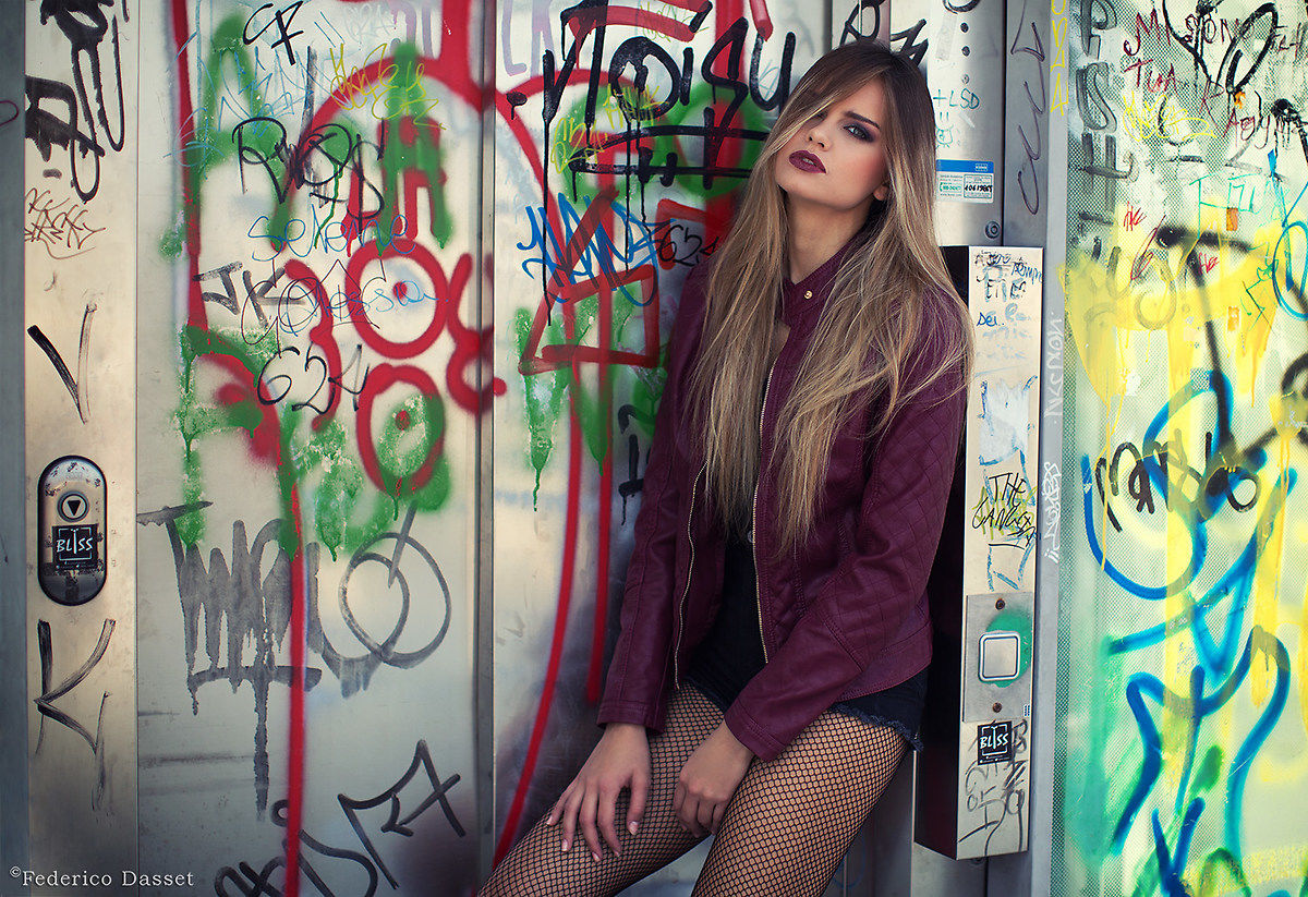 Nicole - fashion girl