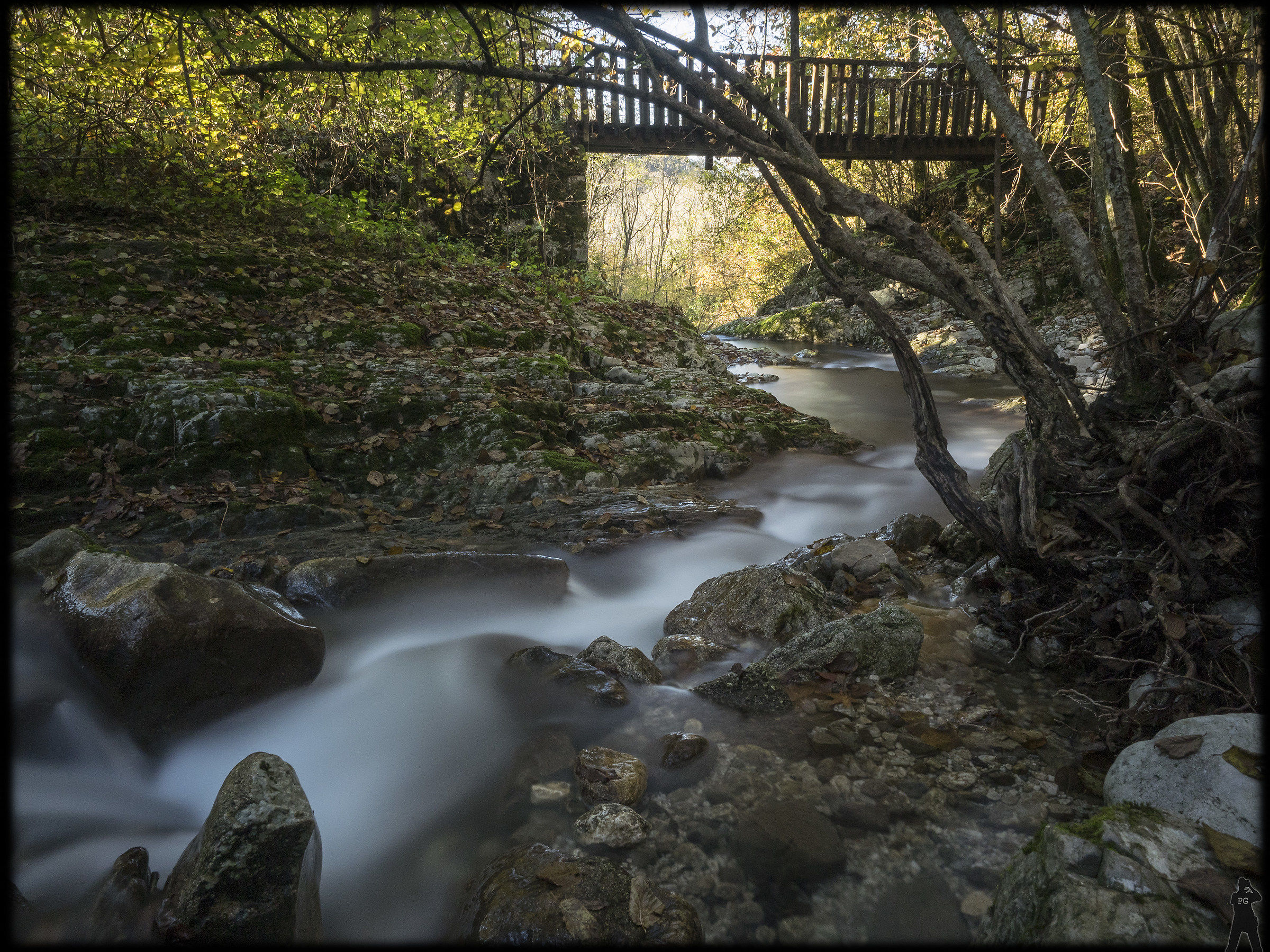 Waterfall trail - stream - 60/2 nd1000