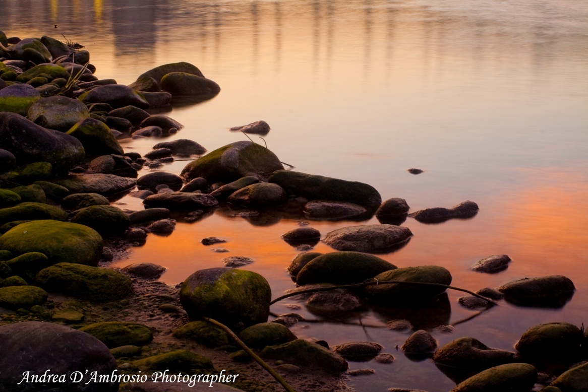 tramonto a bordo fiume