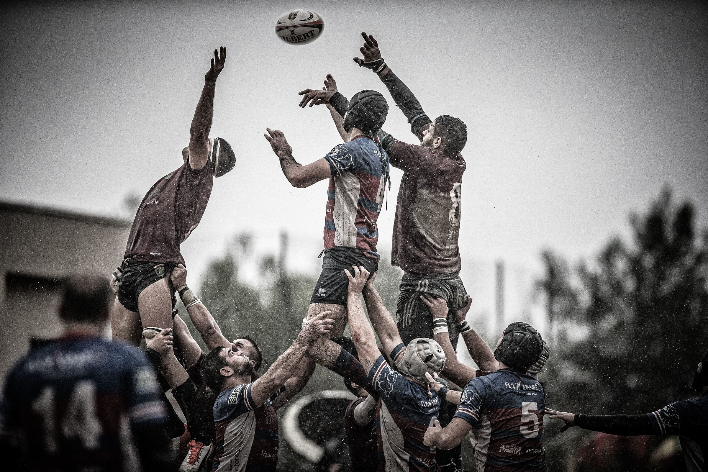 Rugby - Touche in the rain -