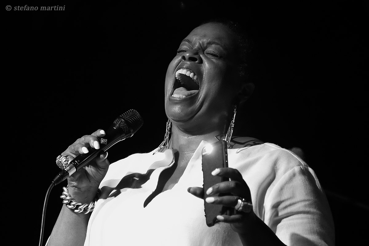 Dianne Reeves
