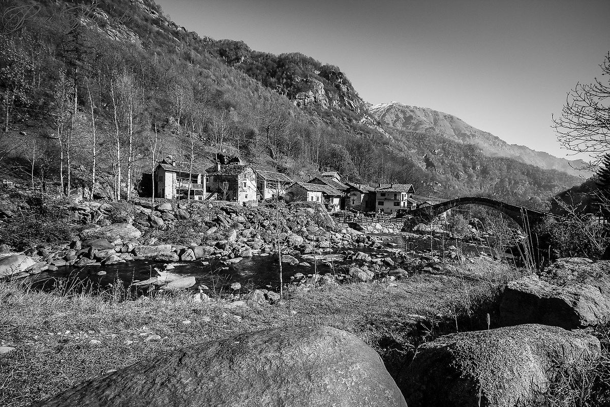 Paesino di Fondi in Valchiusella