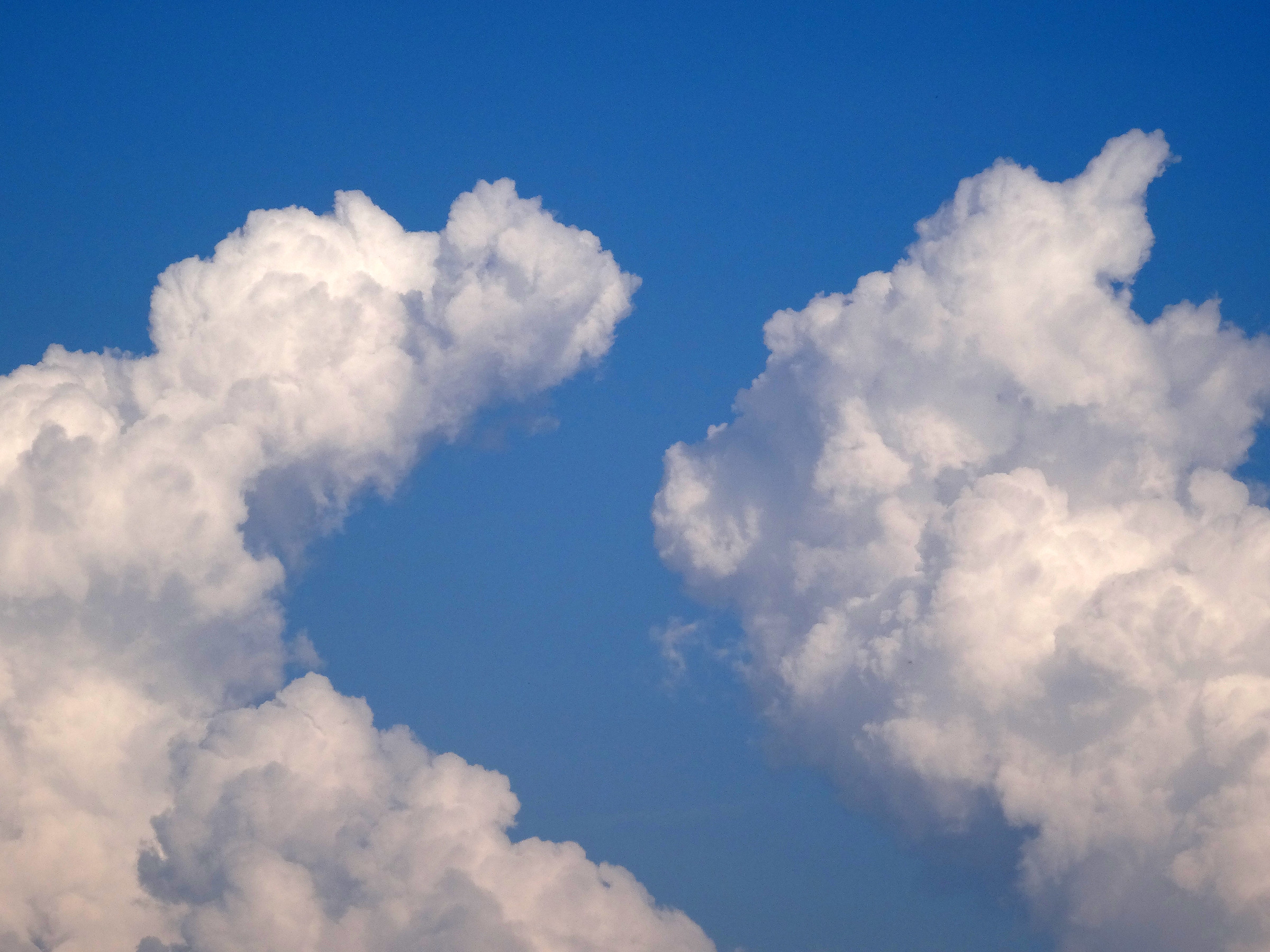 Clouds ... westbound