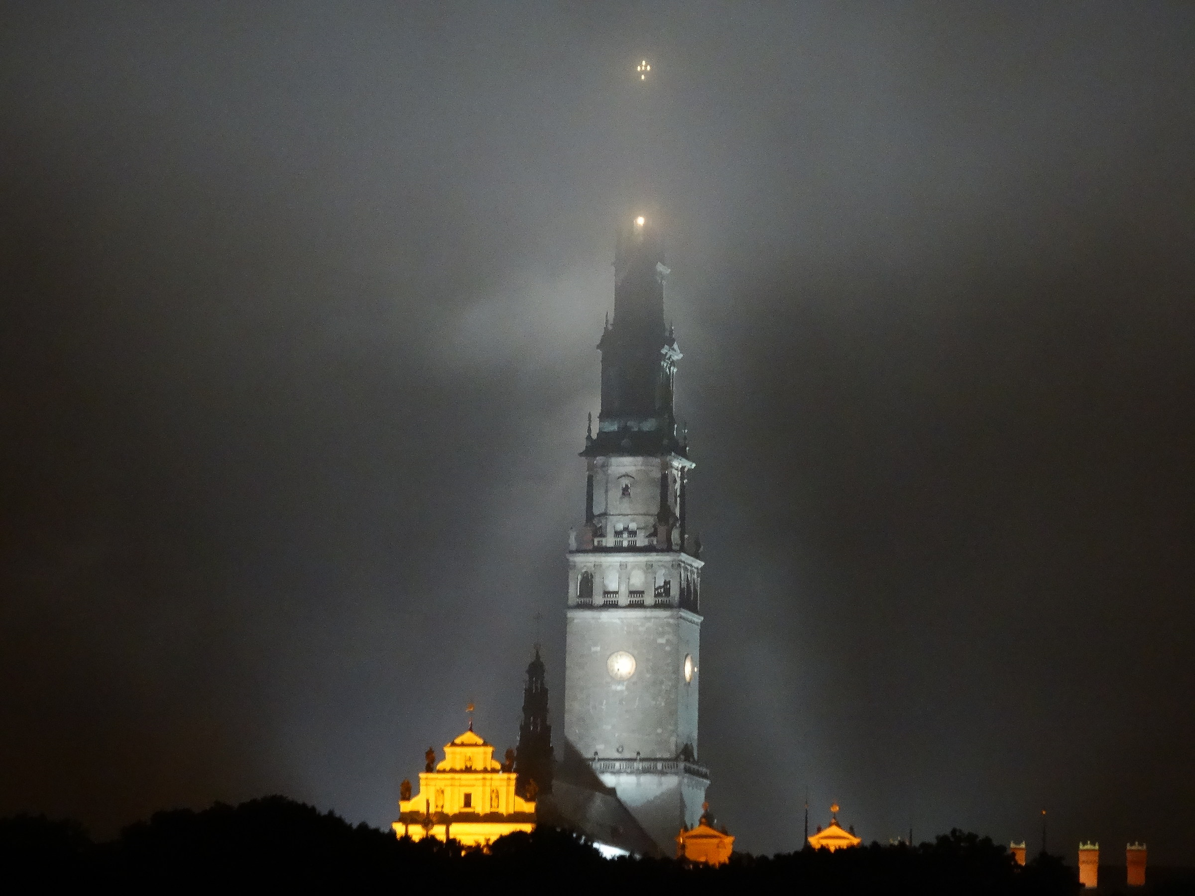 Czestochowa Shrine in night vision