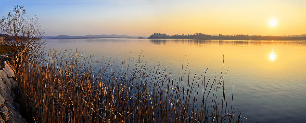 The sky heats in Gavirate