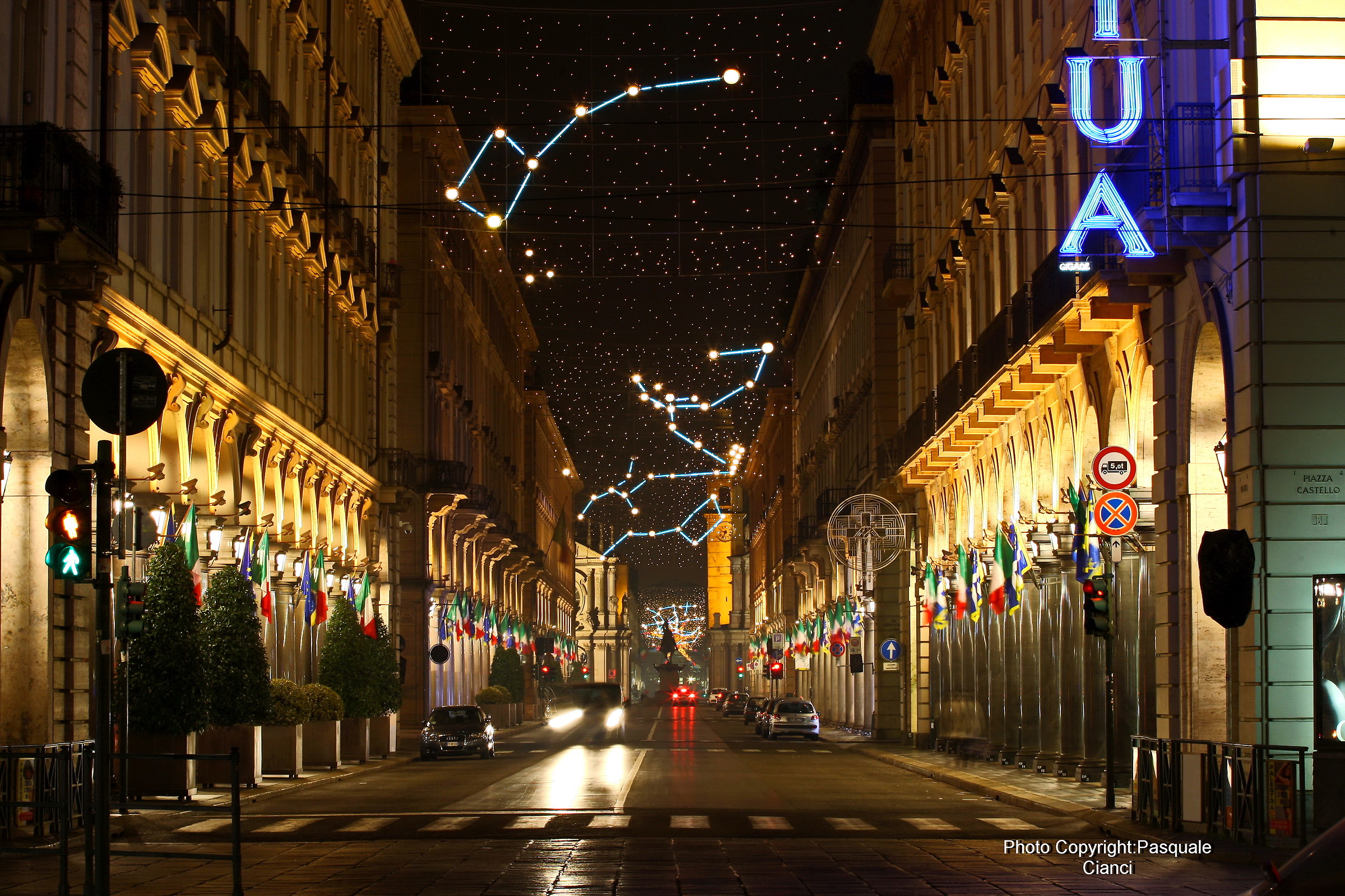 Turin Via Roma midnight ..