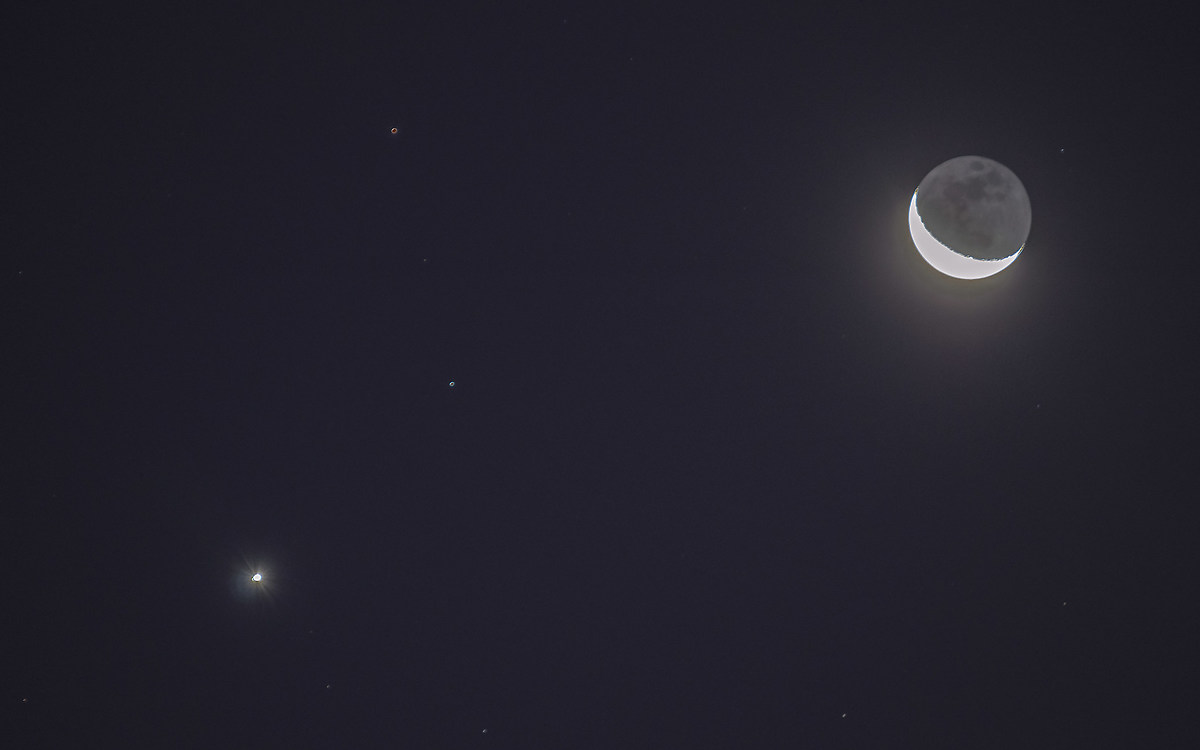 Moon Conjunction Venus Mars 11.07.2015