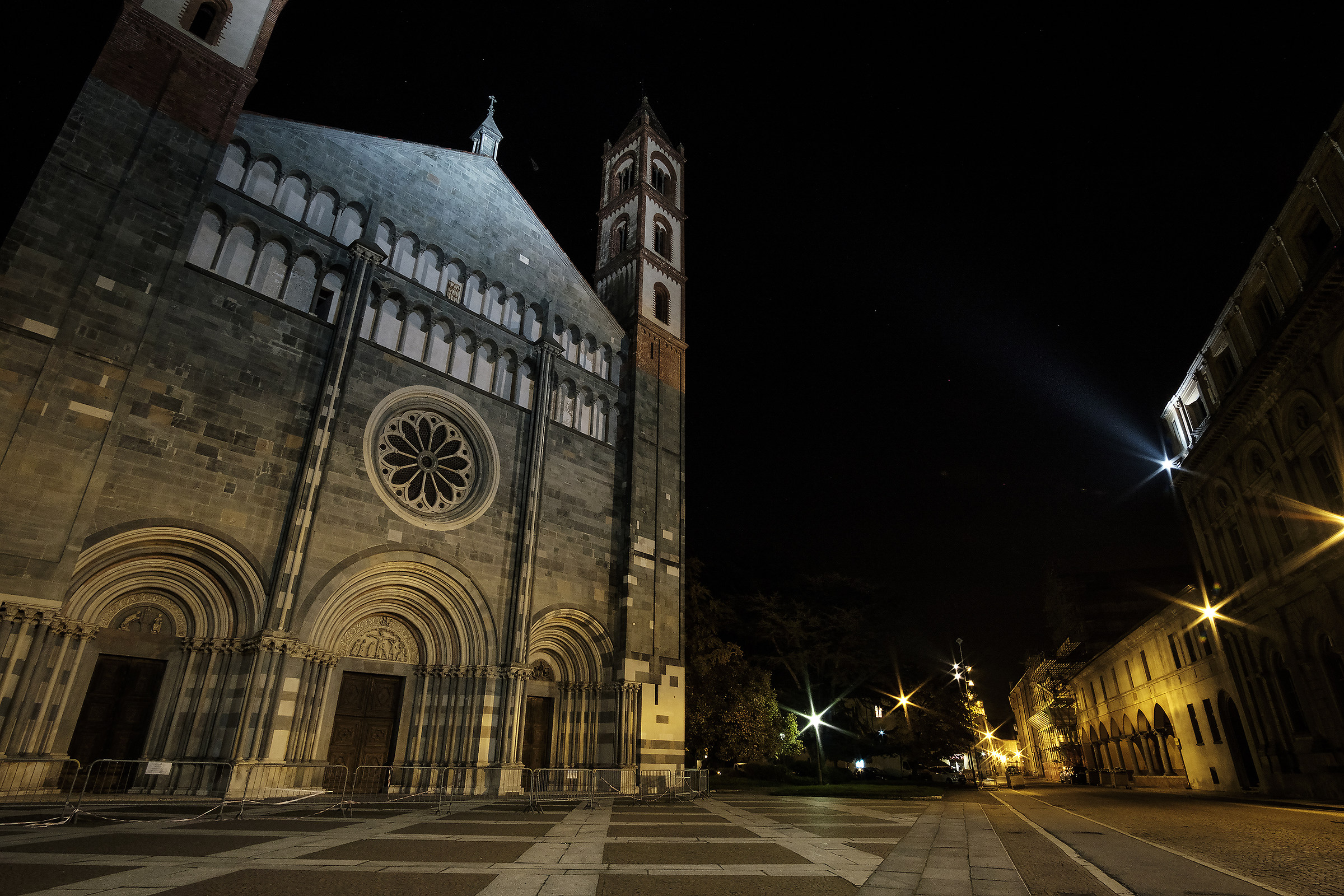 Basilica S. Andrea and Via Galileo Ferraris