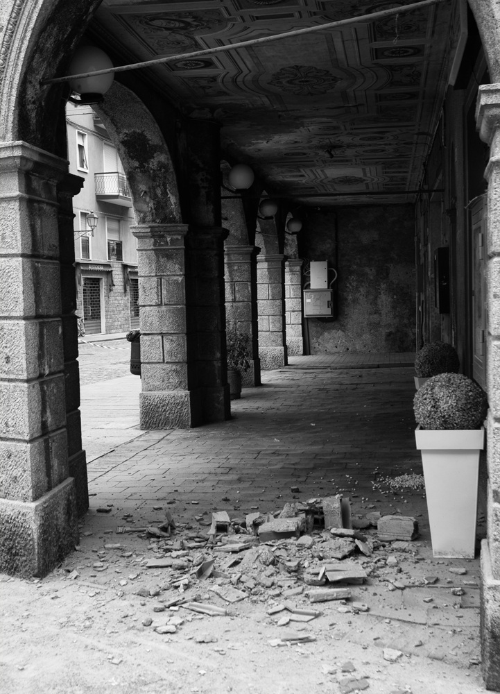 collapse of the arcades