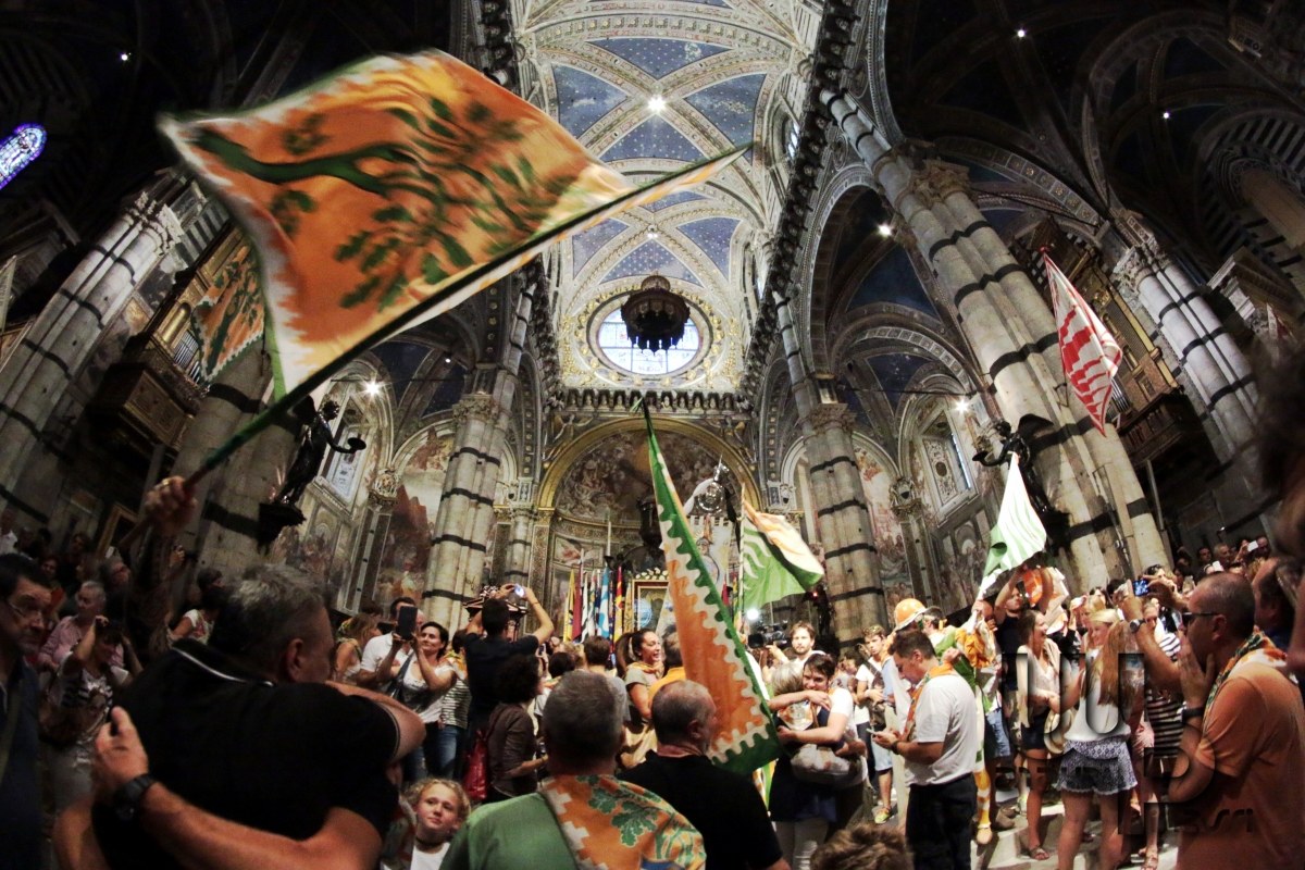 Duomo in festa per la vitoria della Selva