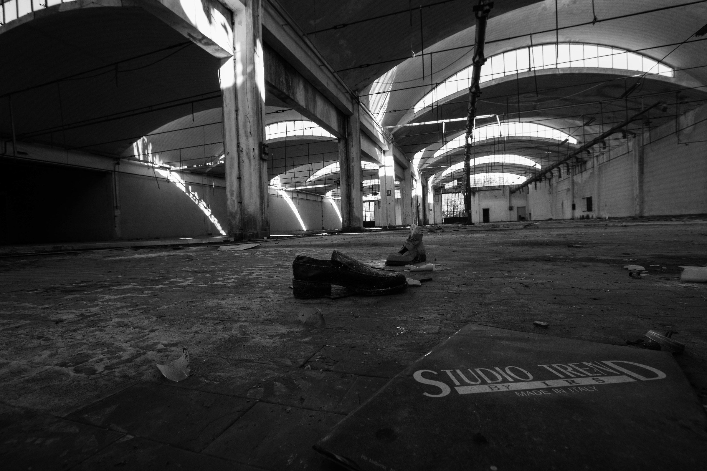 fabbrica abbandonata