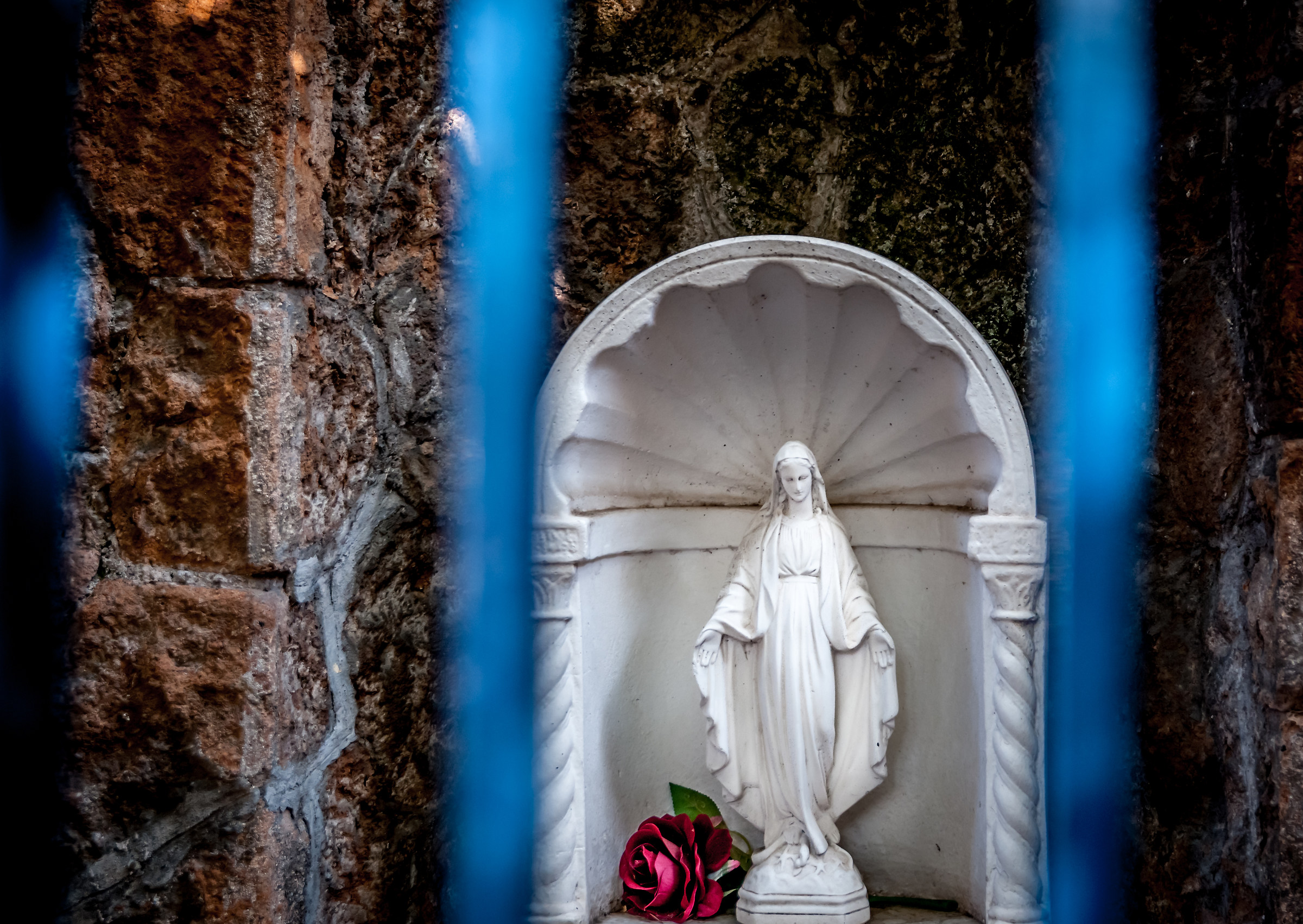 The sacred in 4 colors