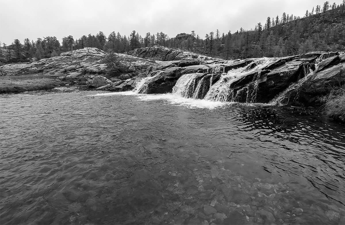 Waterfall Lake White - Natural Park of Mont Avic